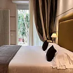 Lungomare - Charming Aparthotel