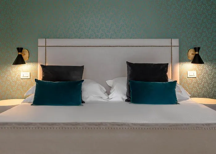 Lungomare - Charming 4*