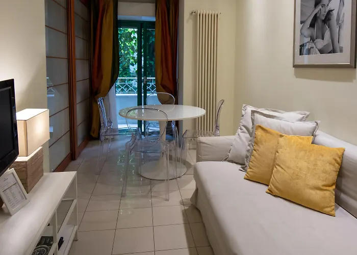 Lungomare - Charming 4*