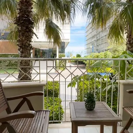 Lejlighedshotel Lungomare - Charming 4*