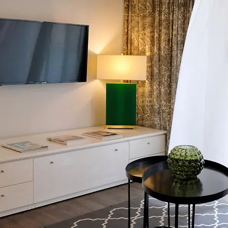 Aparthotel Lungomare - Charming