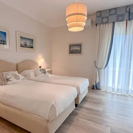 Lungomare - Charming Appart hôtel Riccione