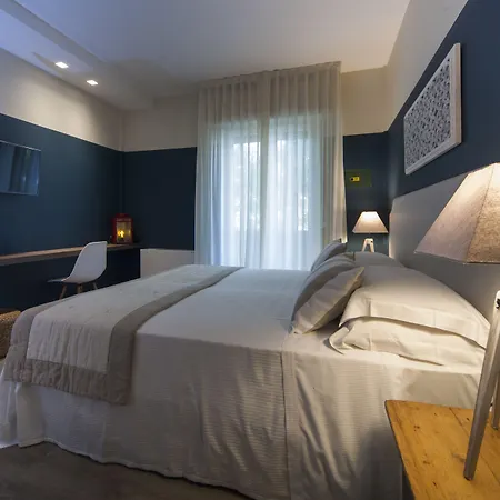 Lungomare - Charming Aparthotel