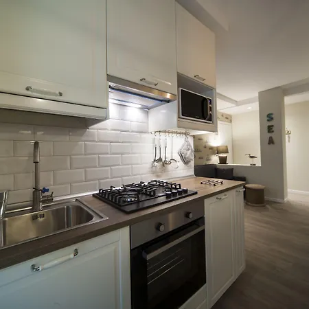 Lungomare - Charming Aparthotel 4*