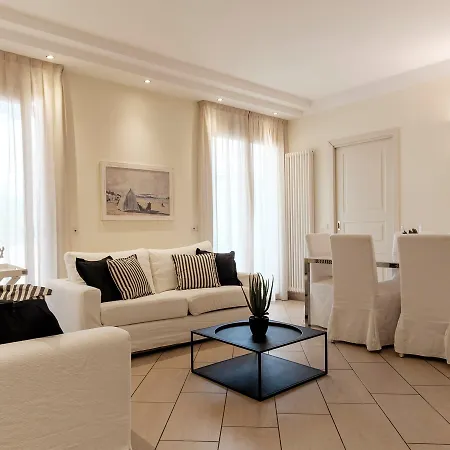 Hotel apartamentowy Lungomare - Charming