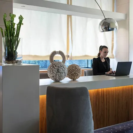 Lungomare - Charming Aparthotel