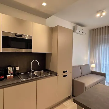Lungomare - Charming Aparthotel 4*