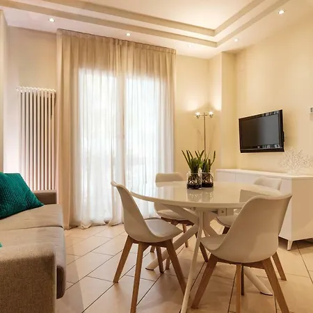 Lungomare - Charming Hotel apartamentowy