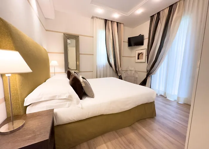 Lungomare - Charming Lägenhetshotell Riccione