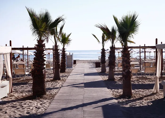 Lungomare - Charming Lägenhetshotell Riccione
