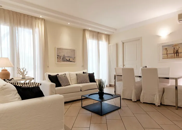 Aparthotel Lungomare - Charming