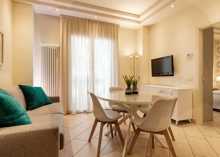 Lungomare - Charming Aparthotel